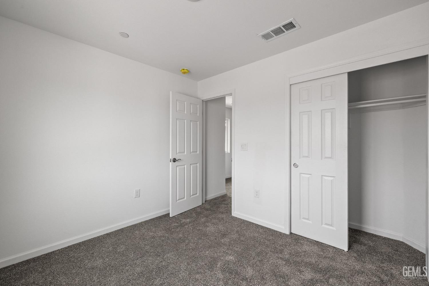 property viewer photo 13