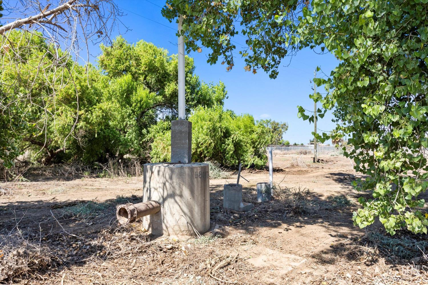 main property photo 26