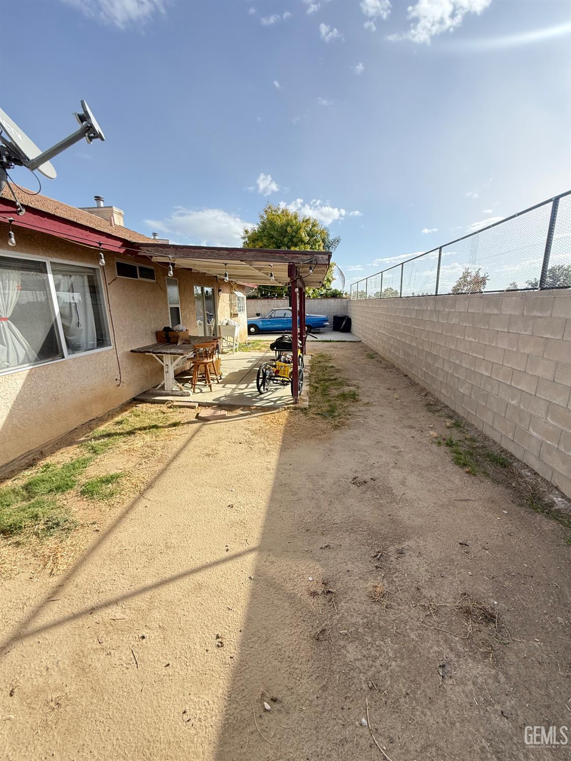 main property photo 16