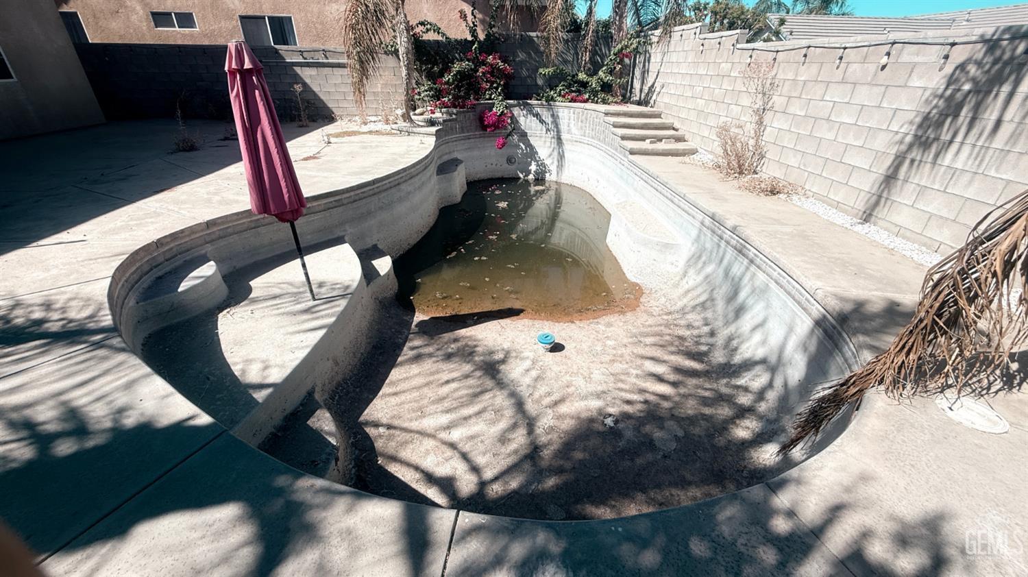 main property photo 67