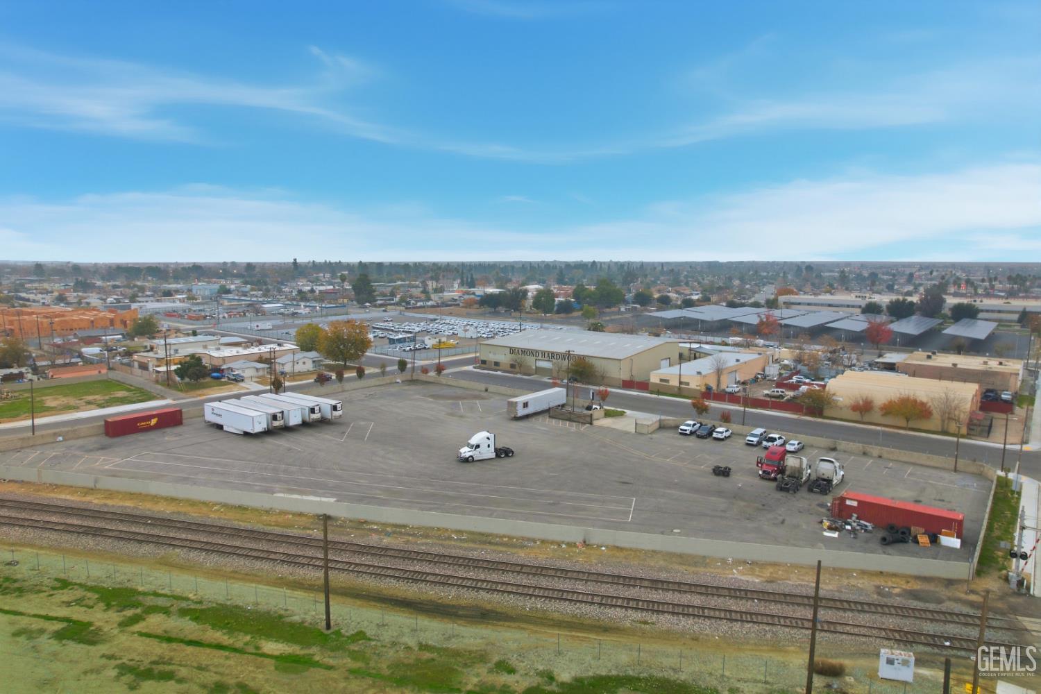 main property photo 18