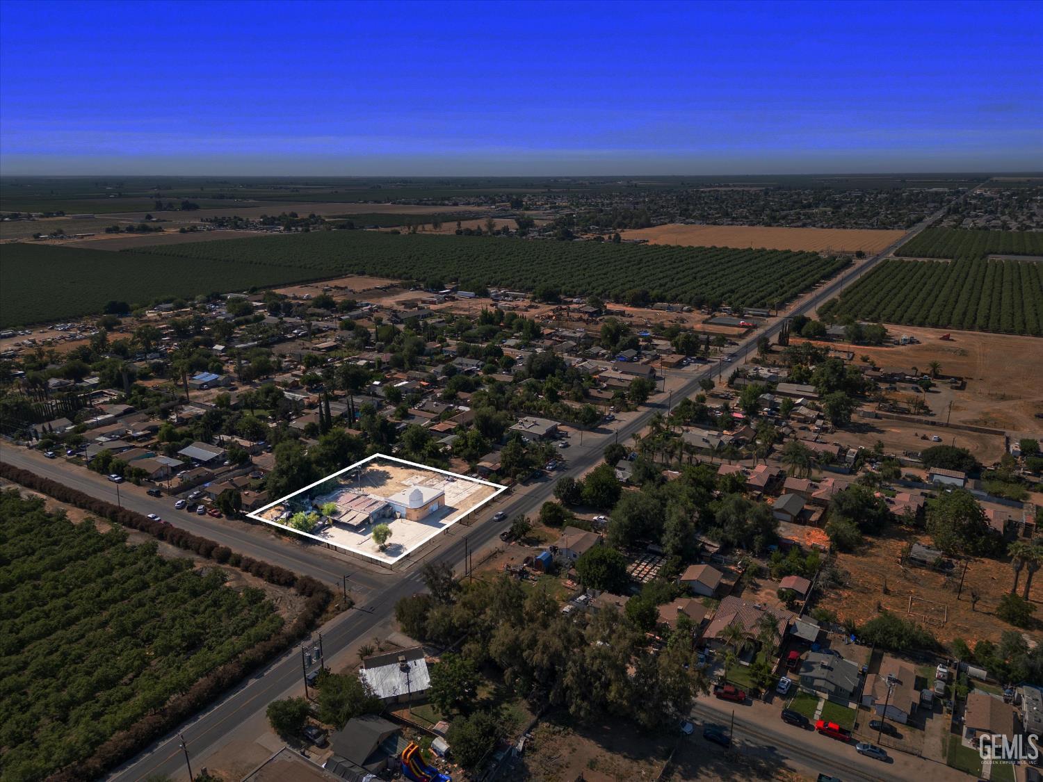 main property photo 6