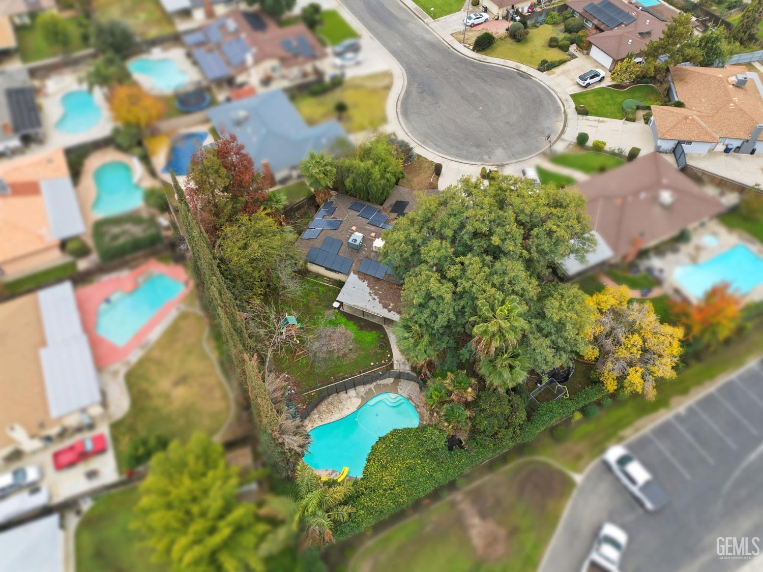 main property photo 31