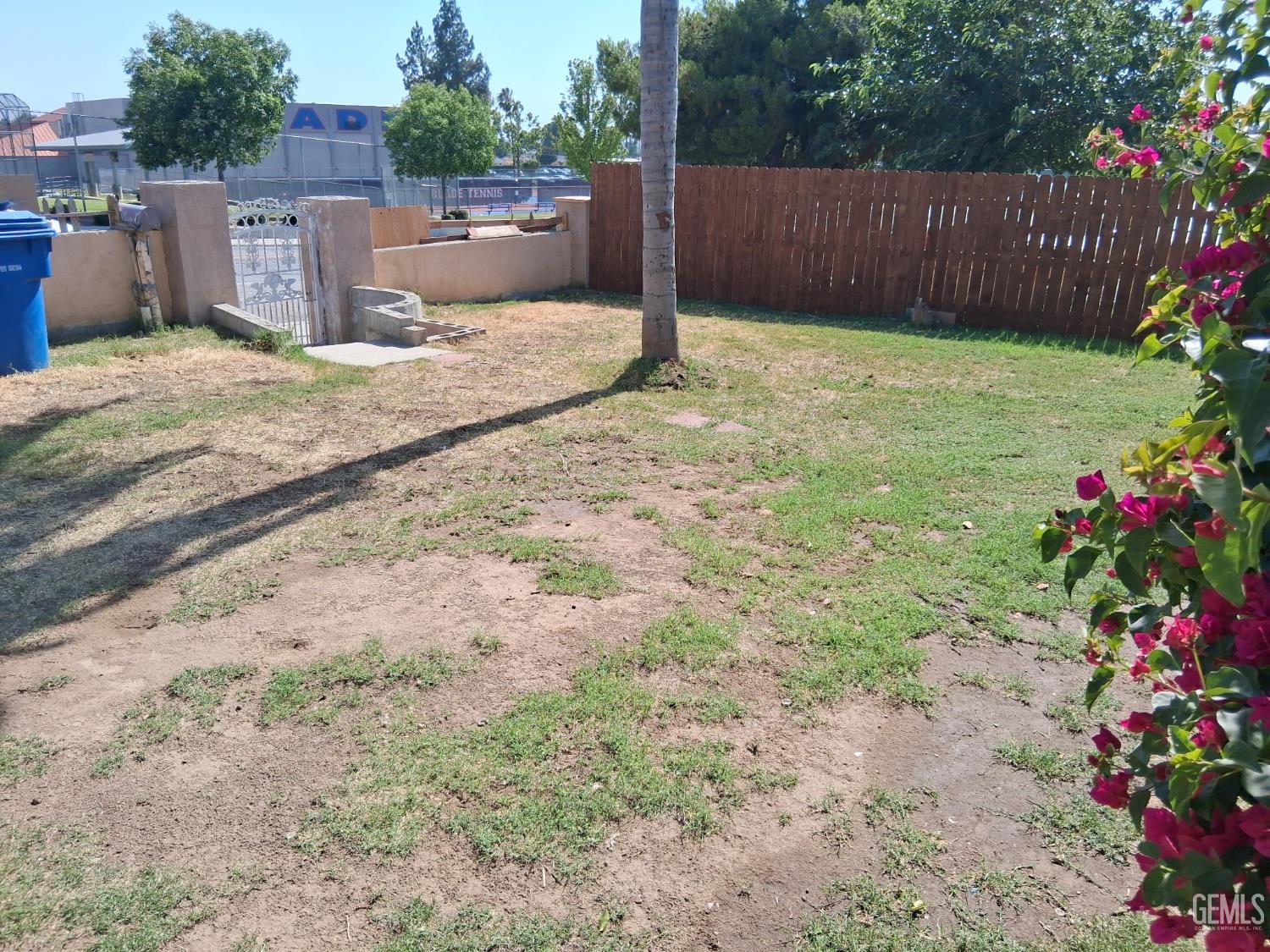 main property photo 37