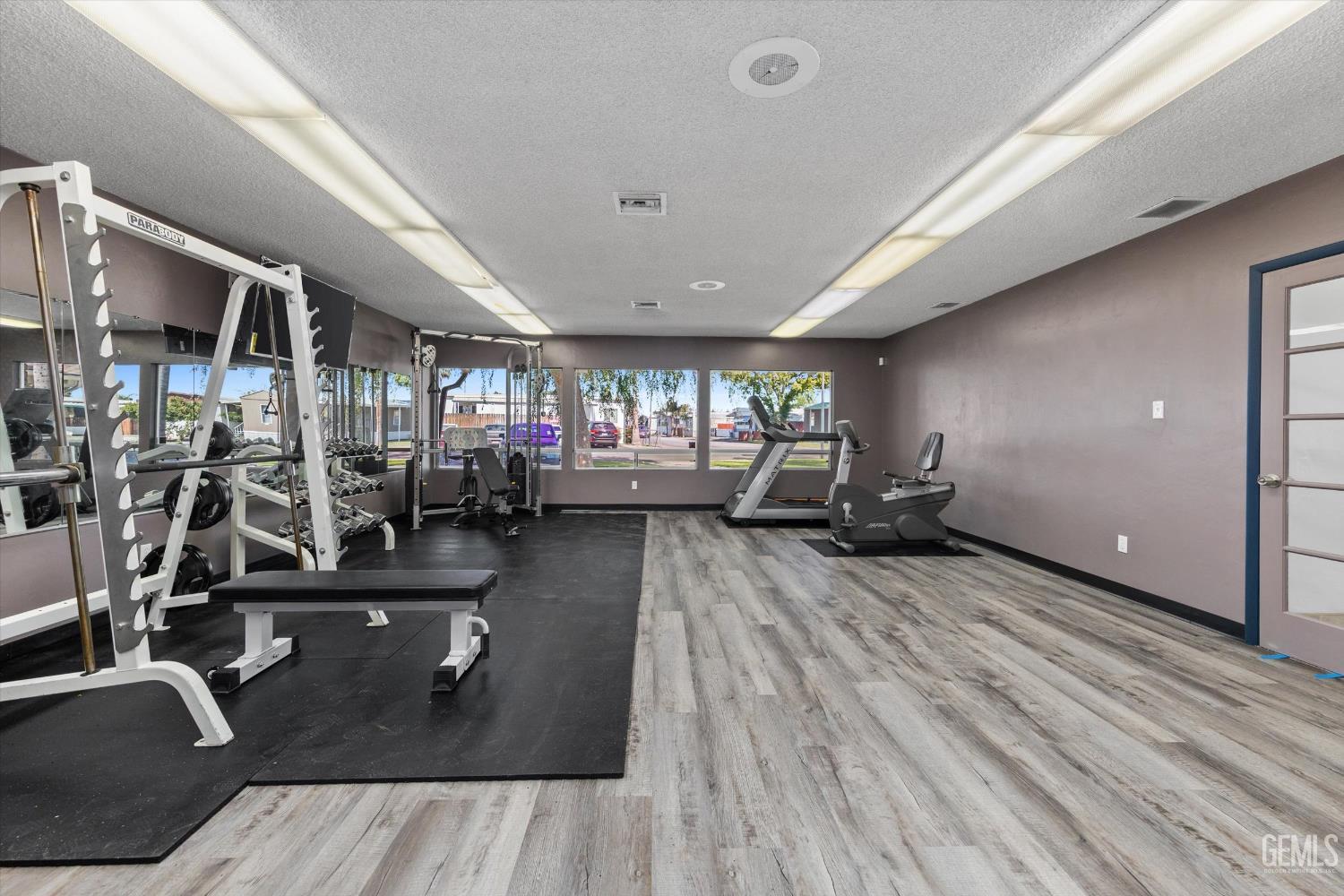 main property photo 41