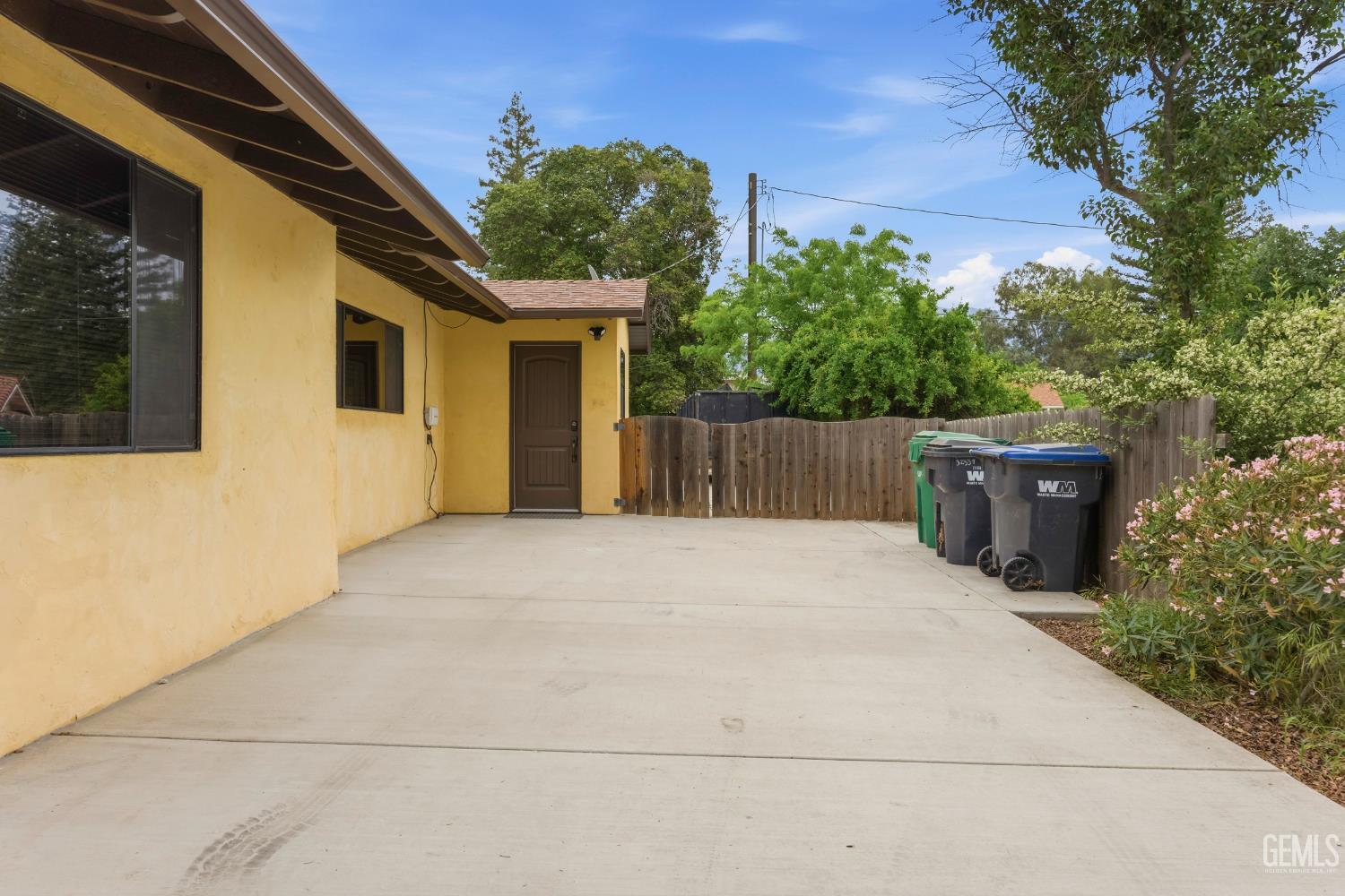 main property photo 58