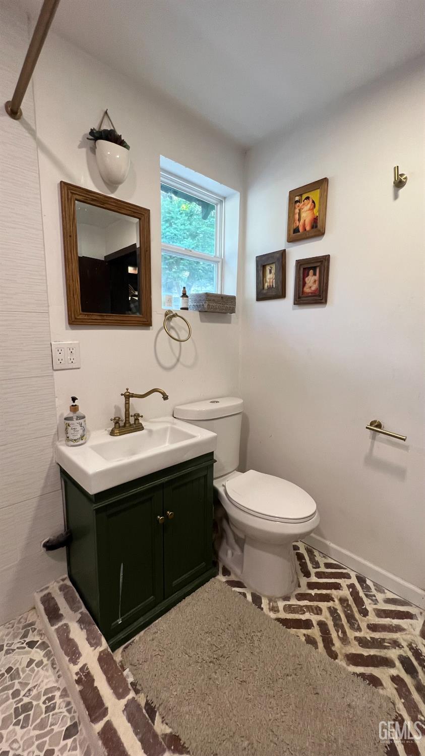 main property photo 66