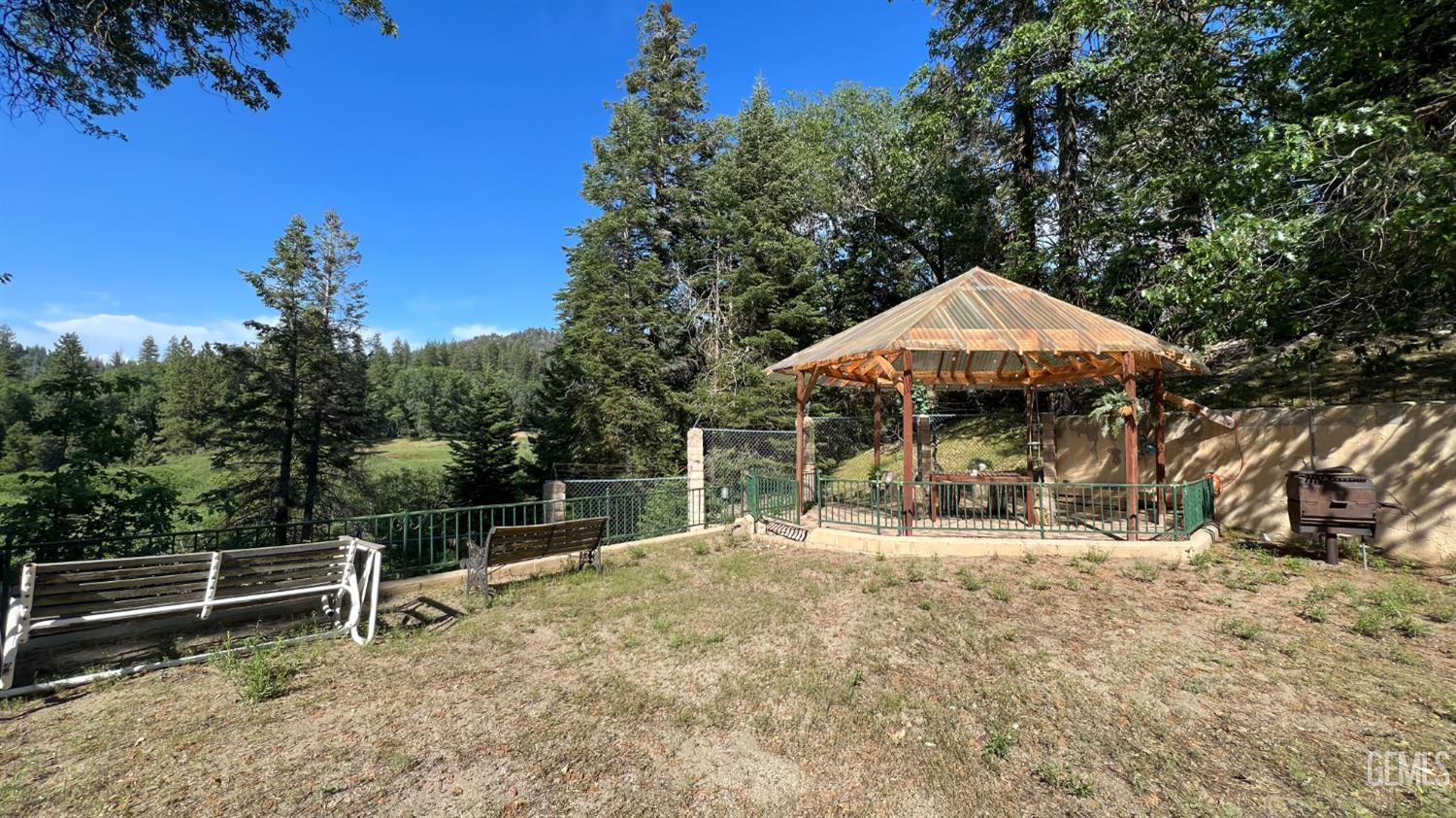 main property photo 67