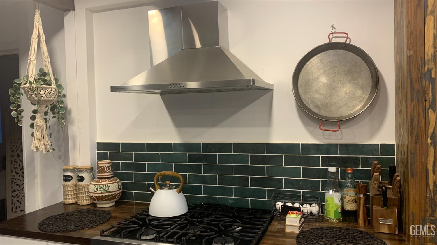 main property photo 74