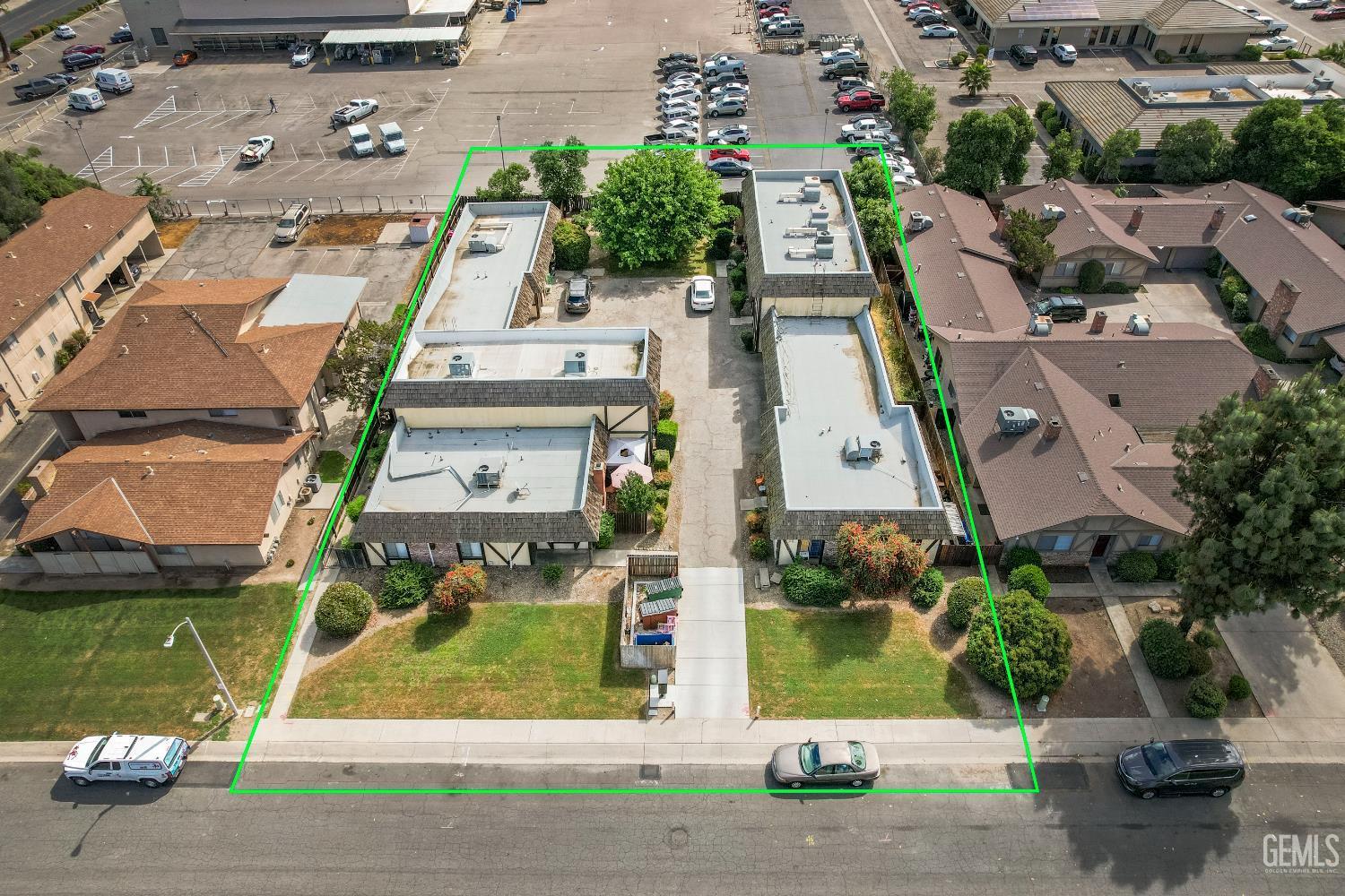 main property photo 13