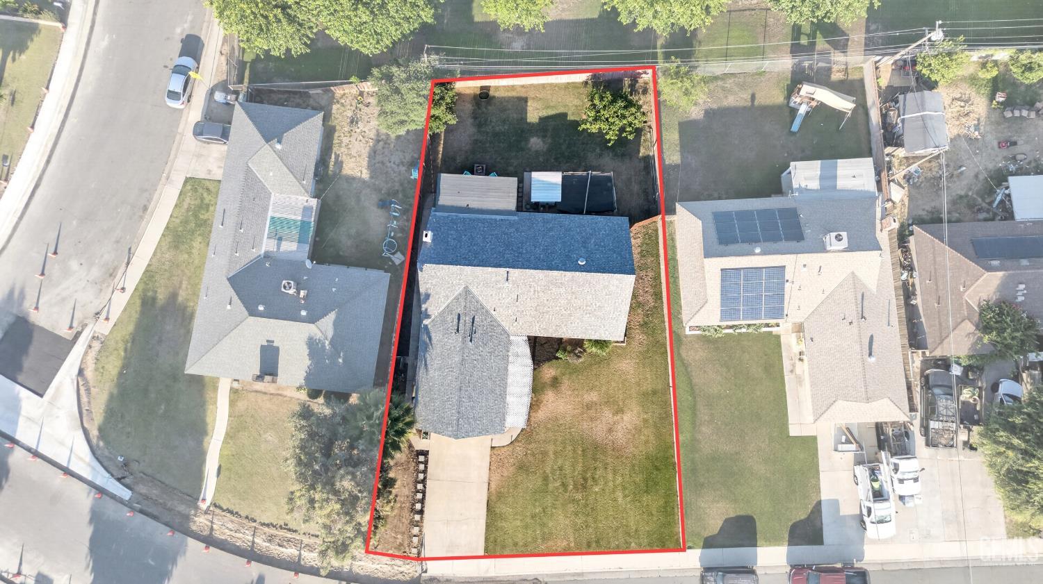 main property photo 19