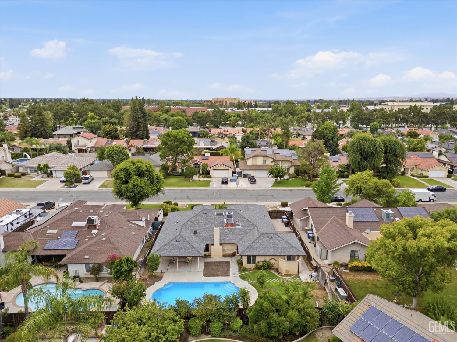 main property photo 51