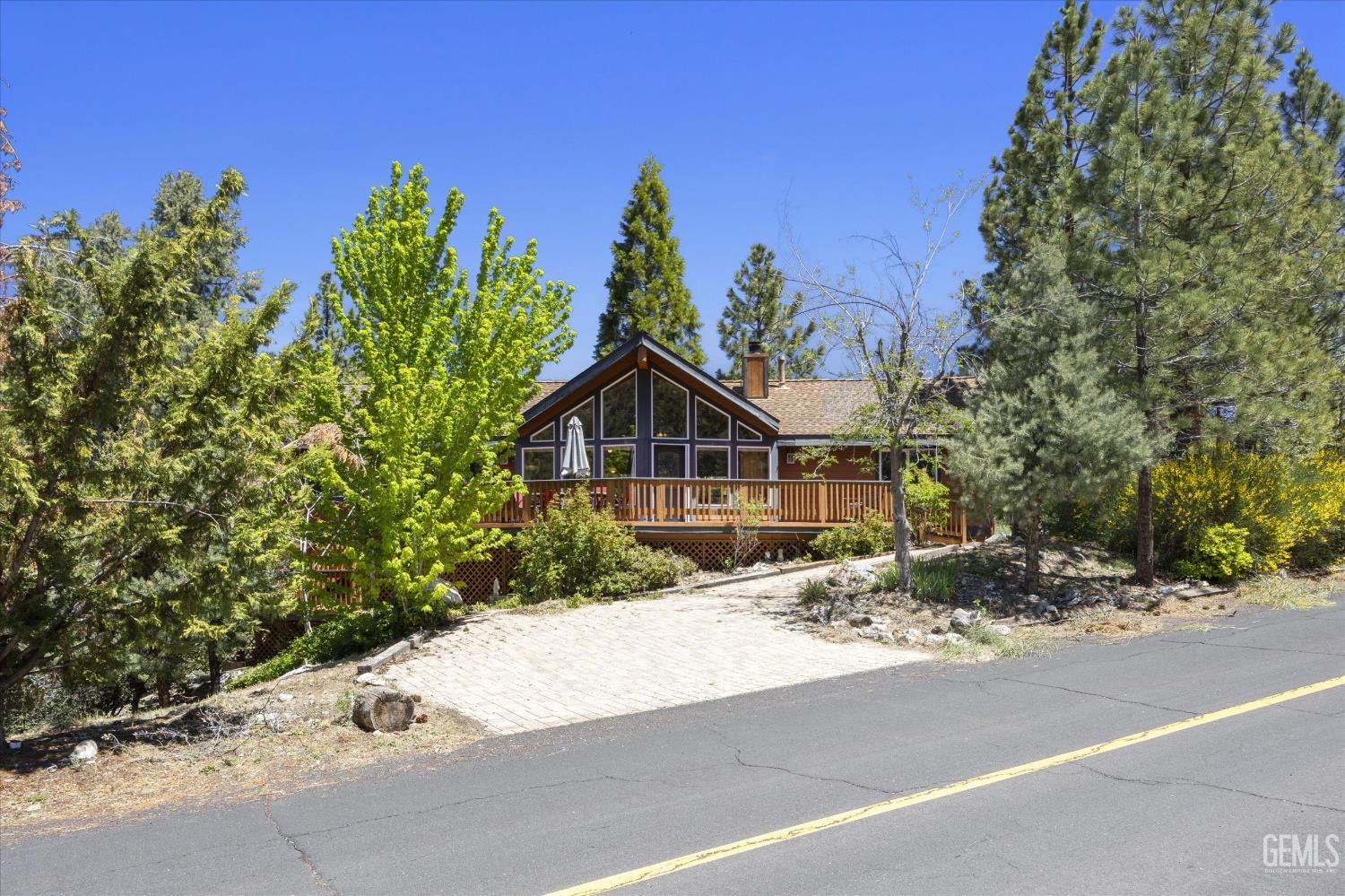 main property photo 29