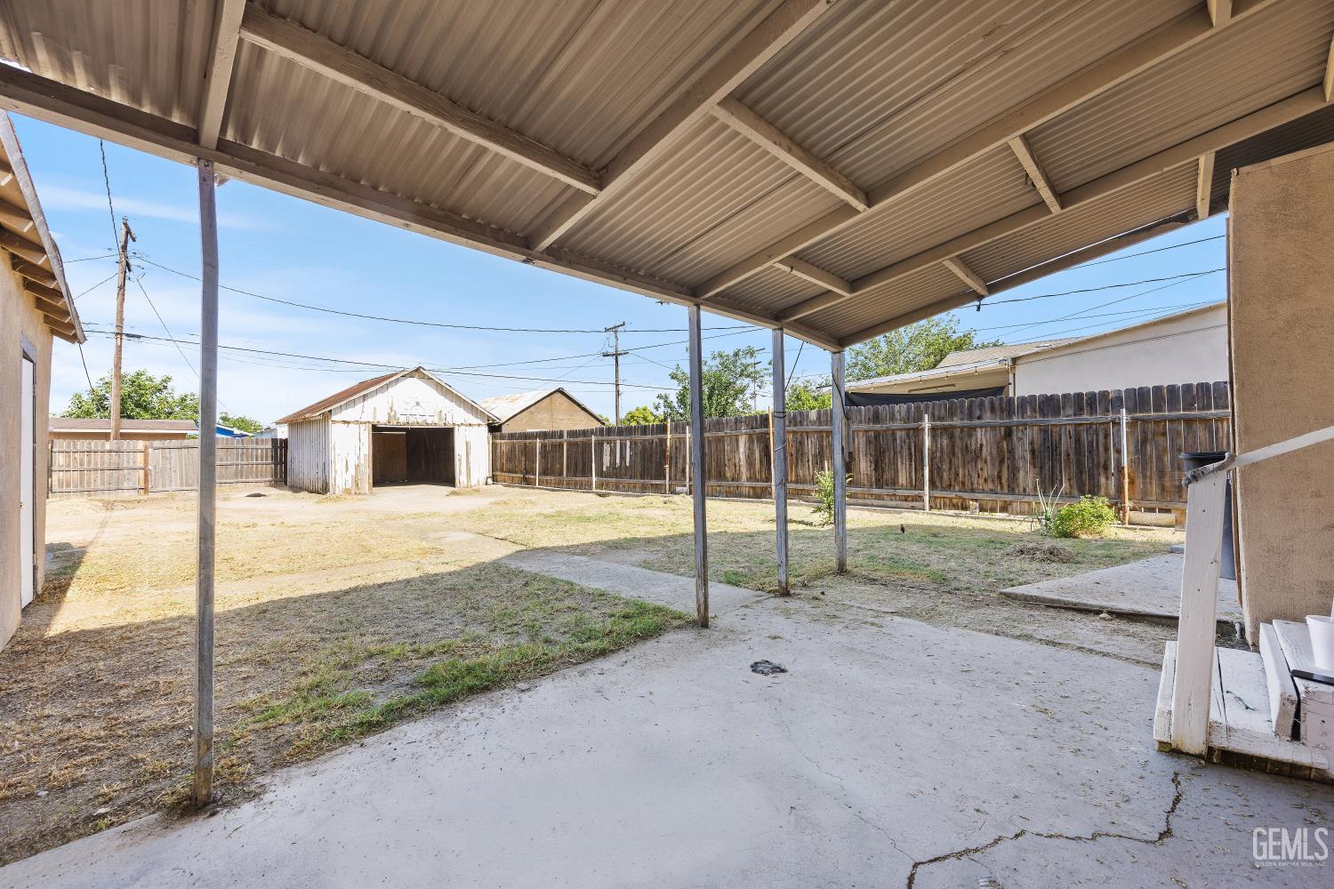main property photo 22