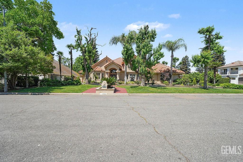 main property photo 4