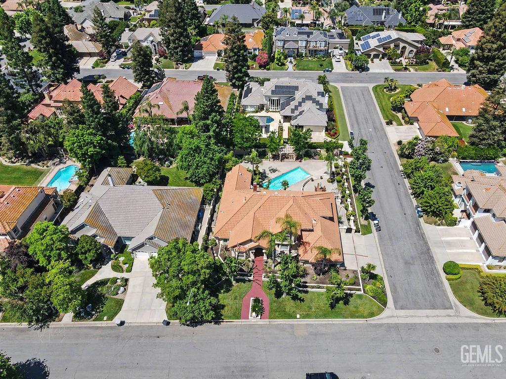 main property photo 54