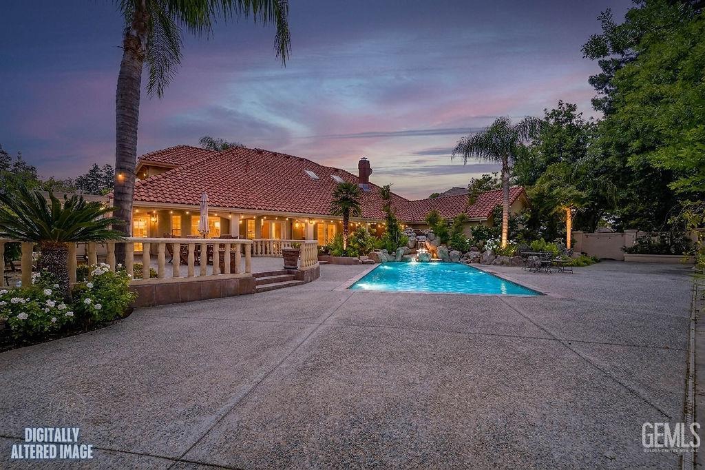 main property photo 9