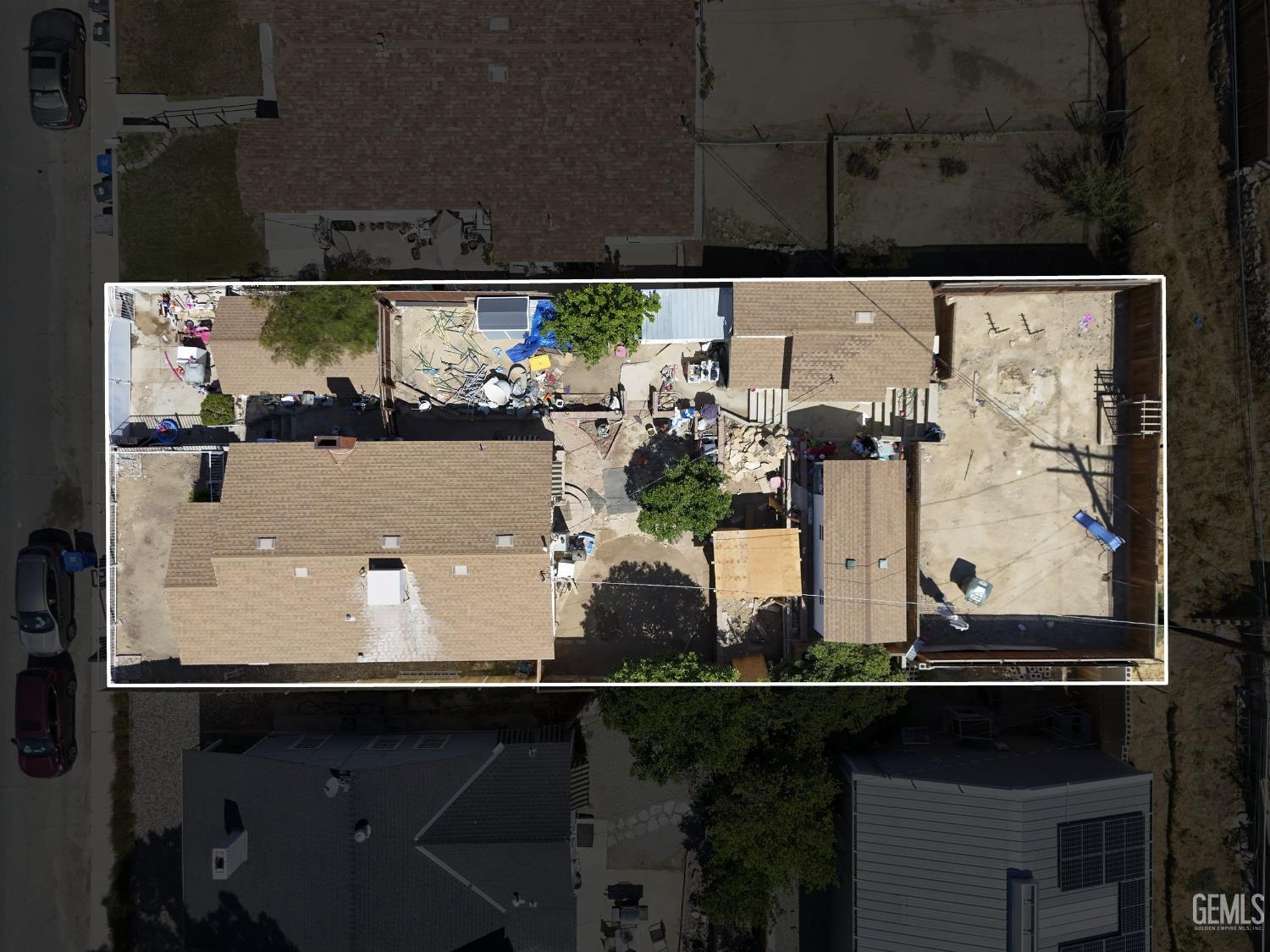 main property photo 23