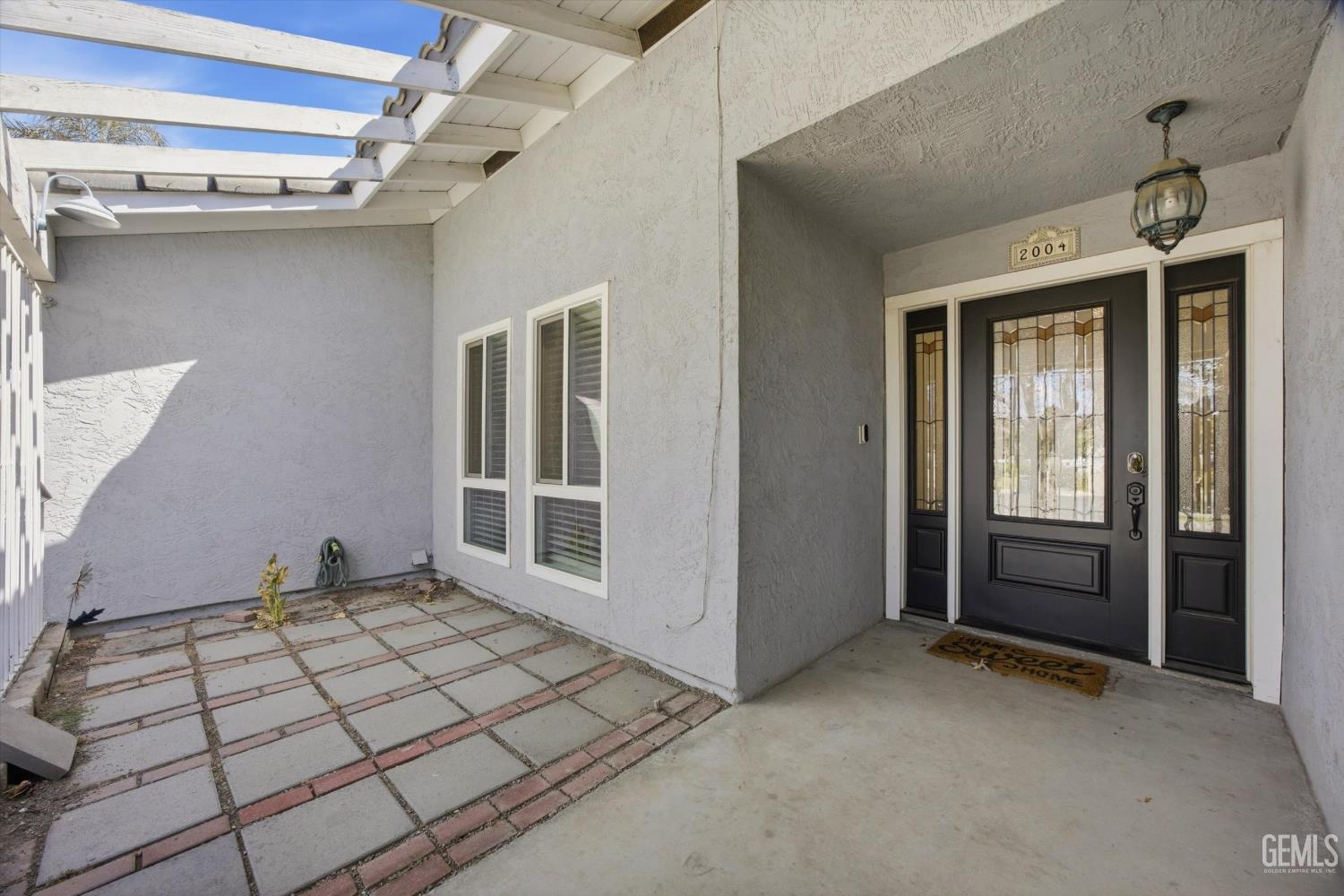 main property photo 4