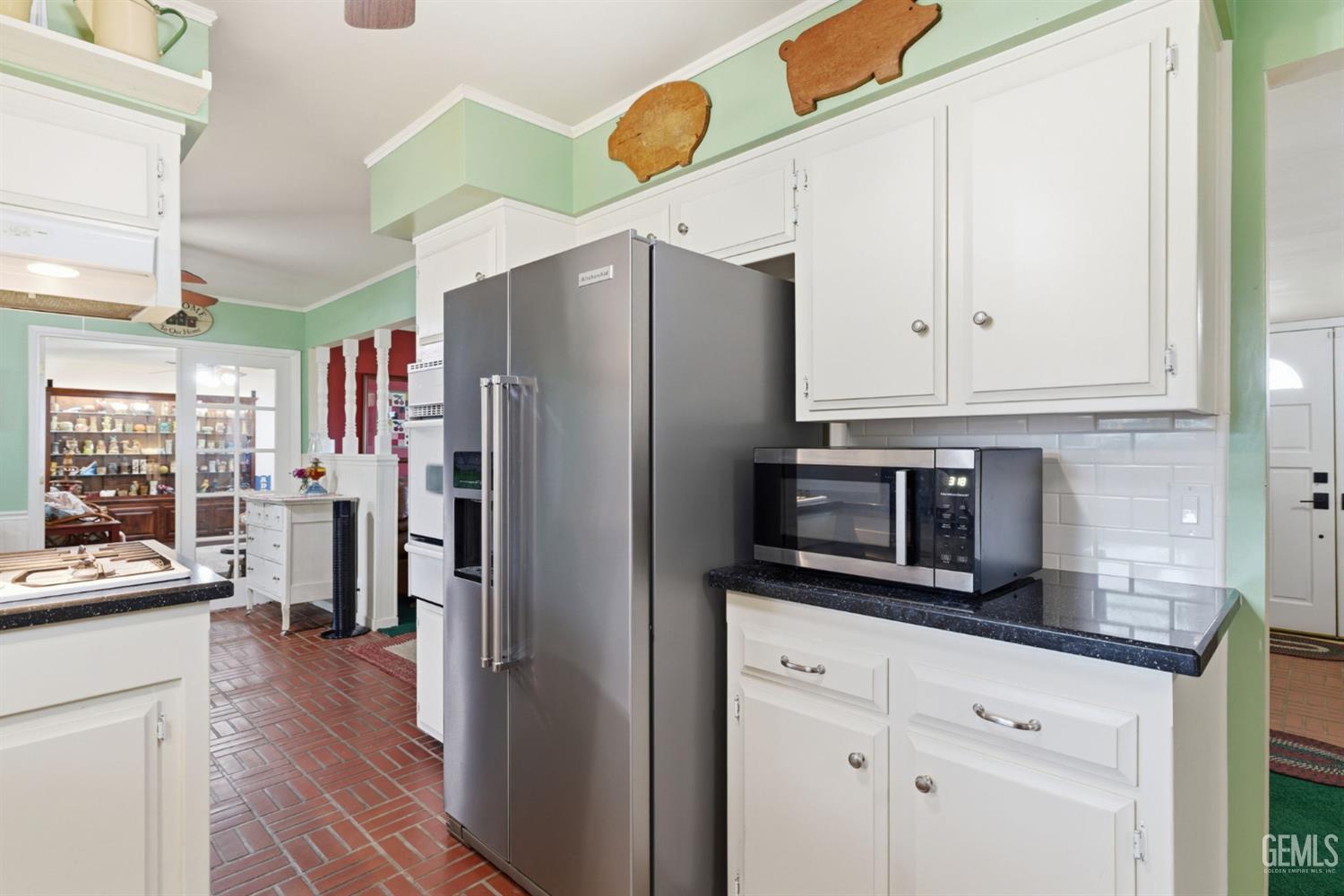main property photo 20