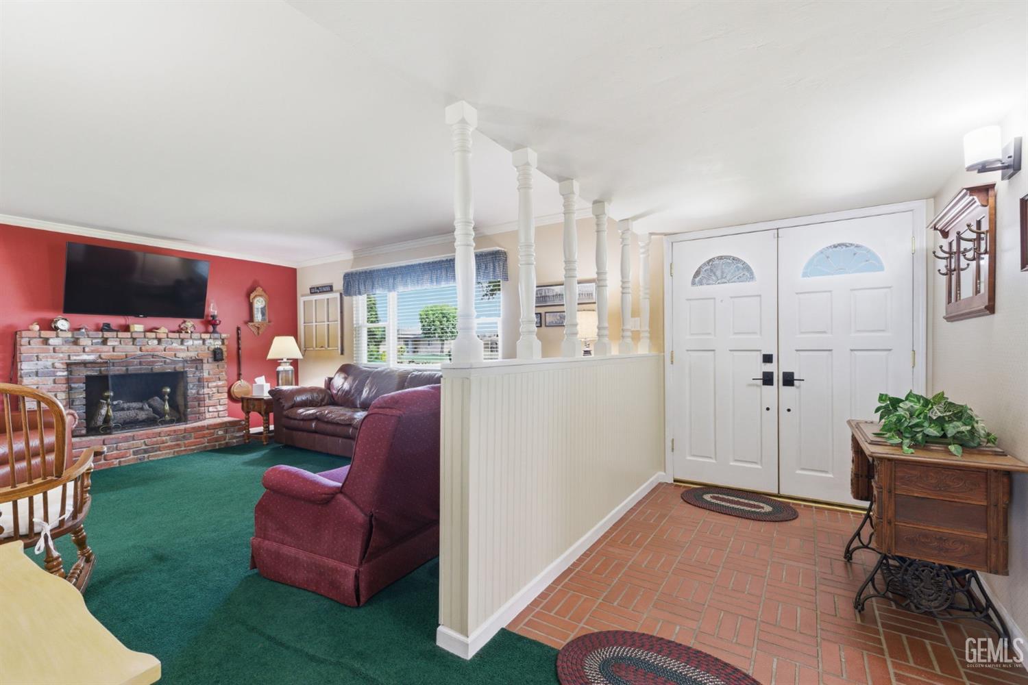 main property photo 9