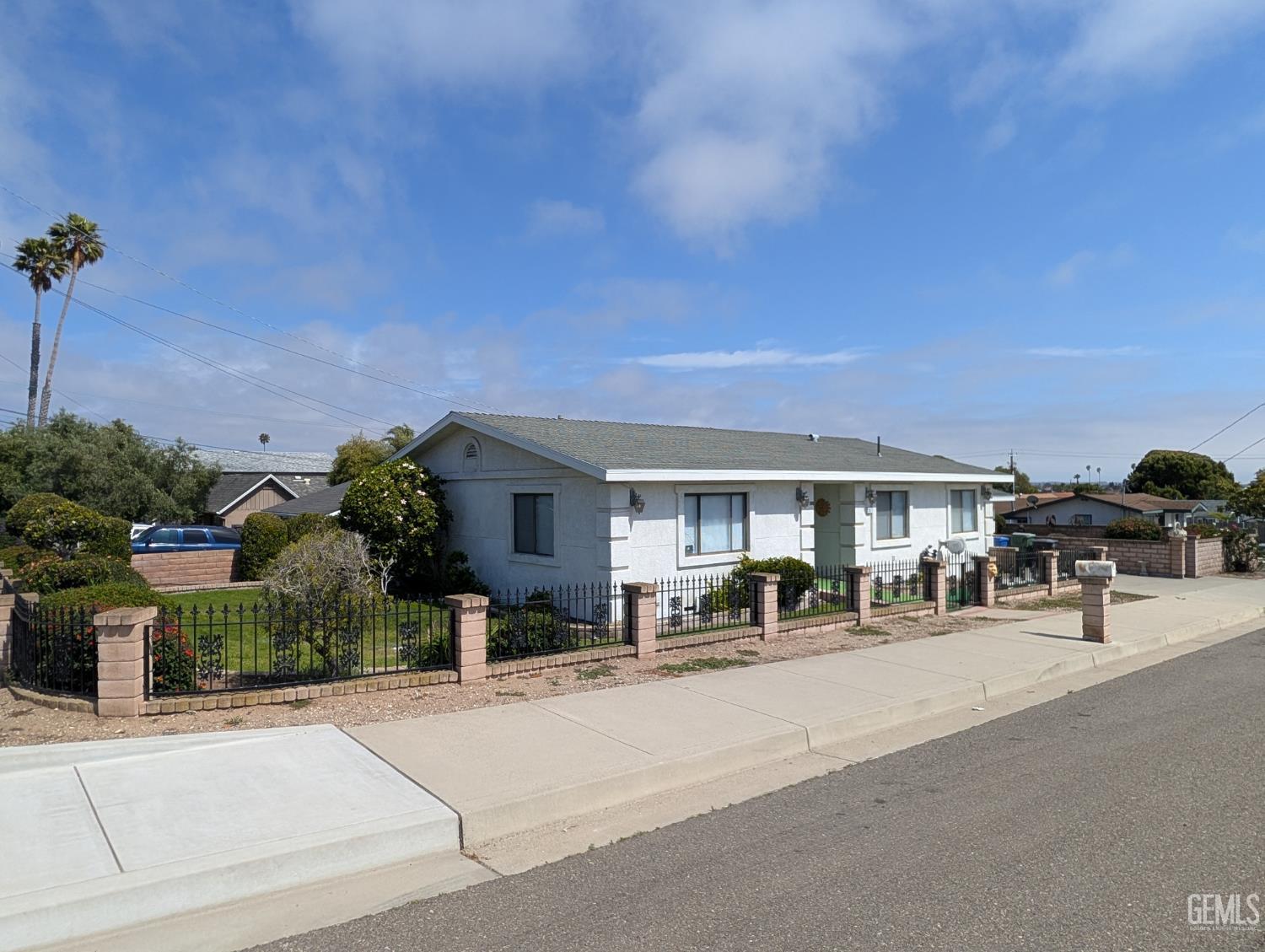 main property photo 2