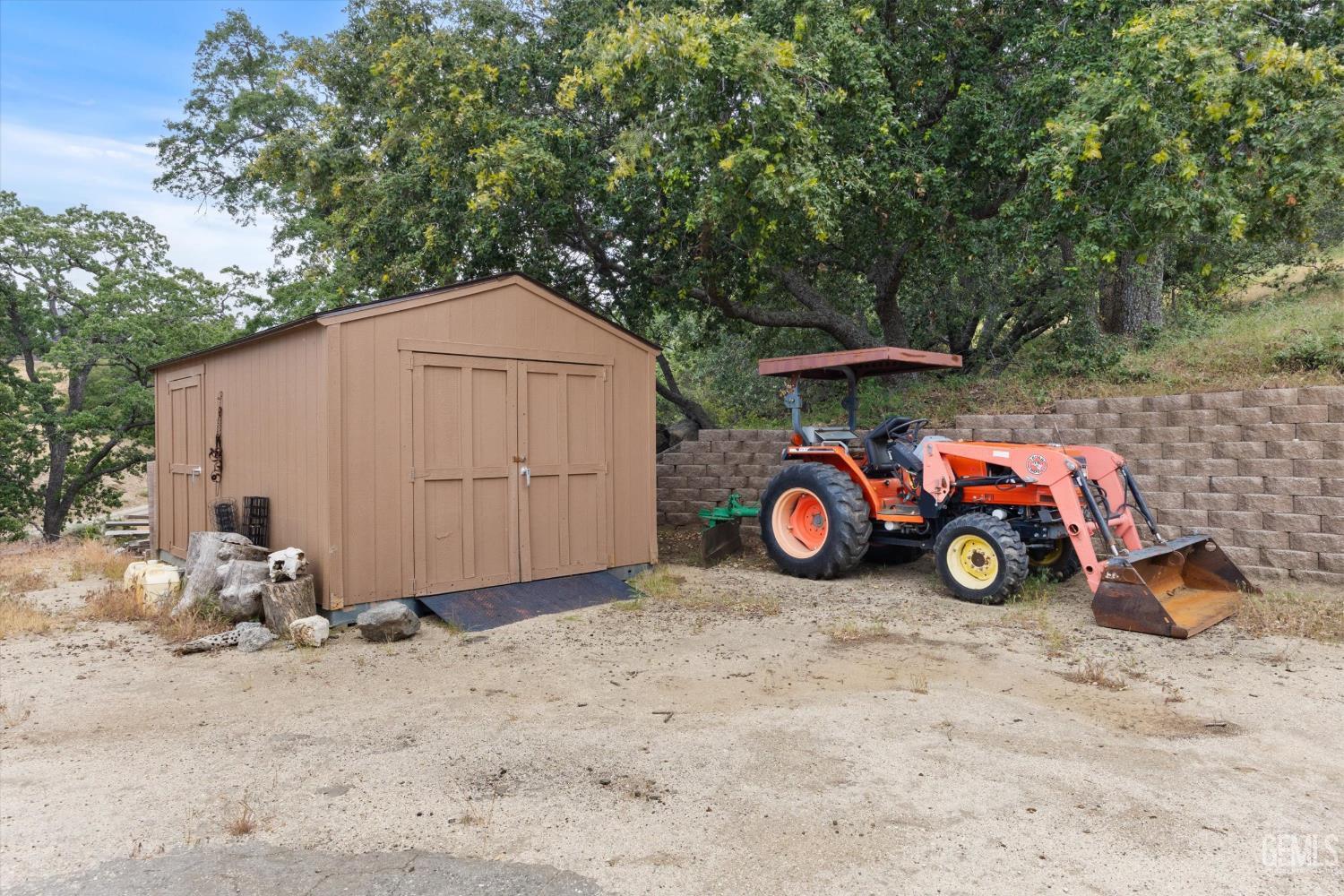 main property photo 38