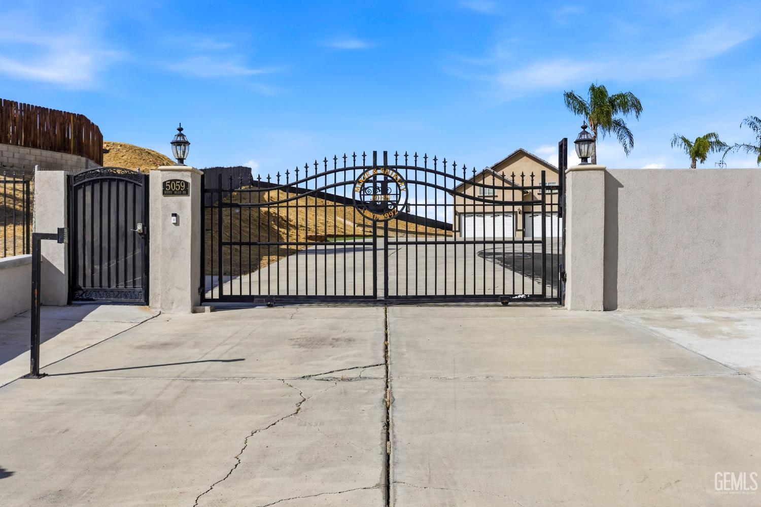 main property photo 10