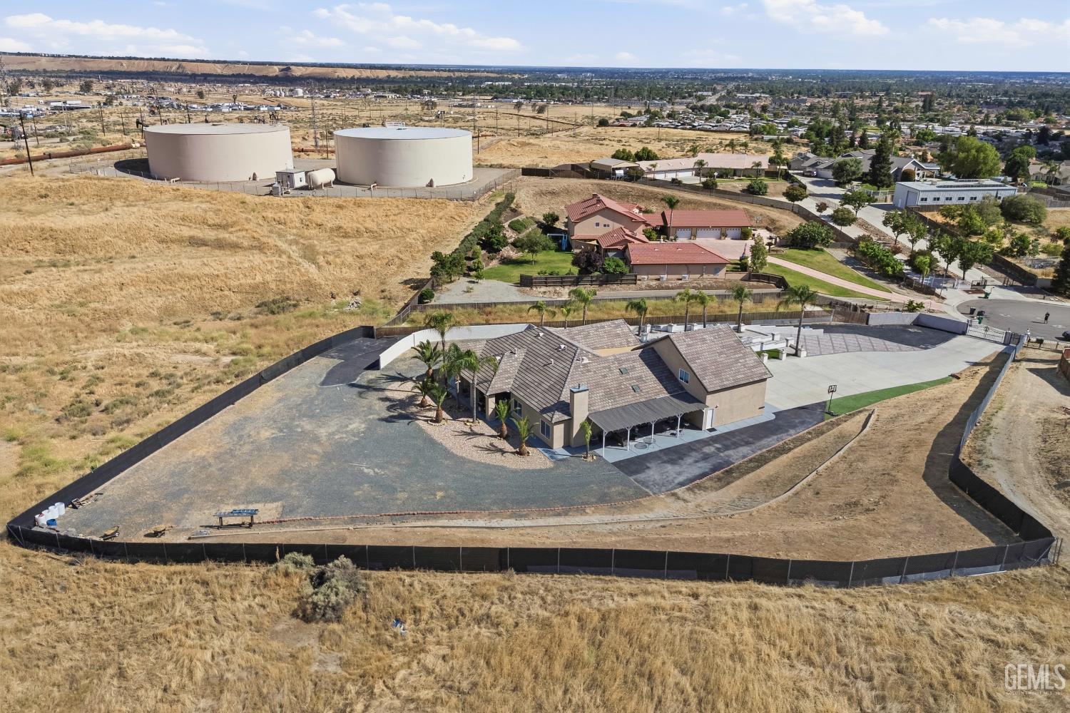 main property photo 69