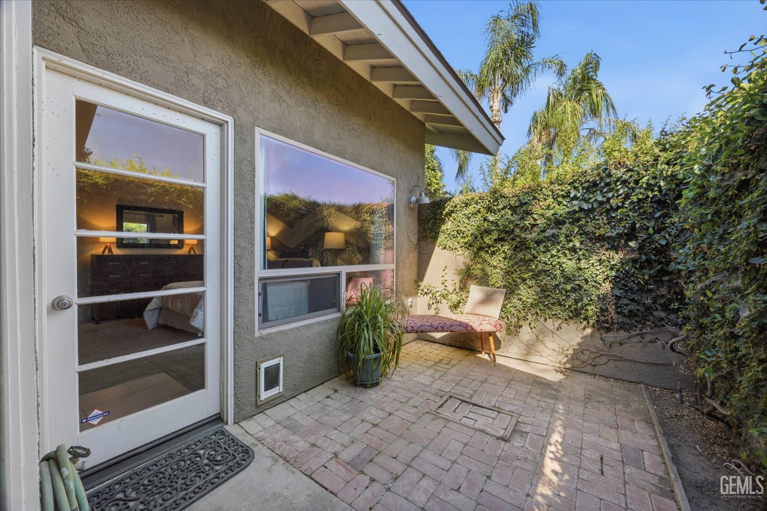 main property photo 60