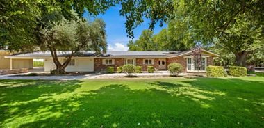 image of property with 3 Bed | 3 Bath | 3,273 Sqft