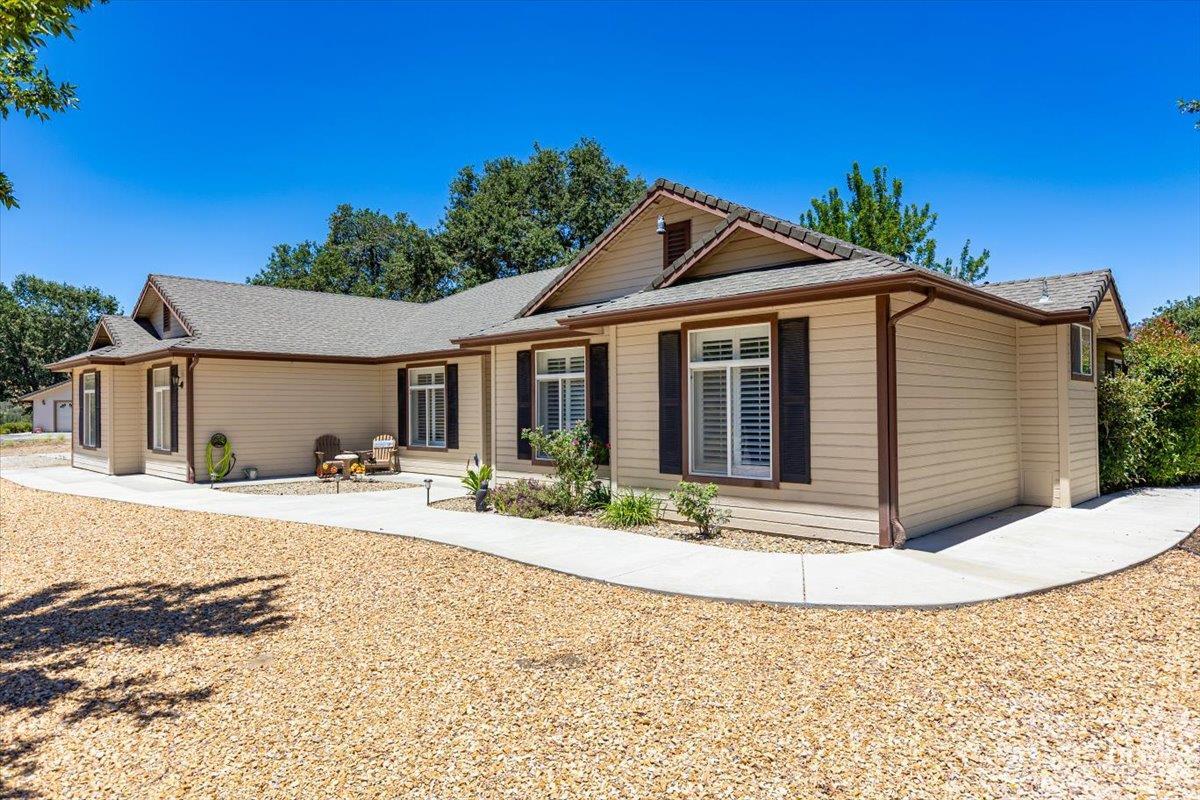 main property photo 65