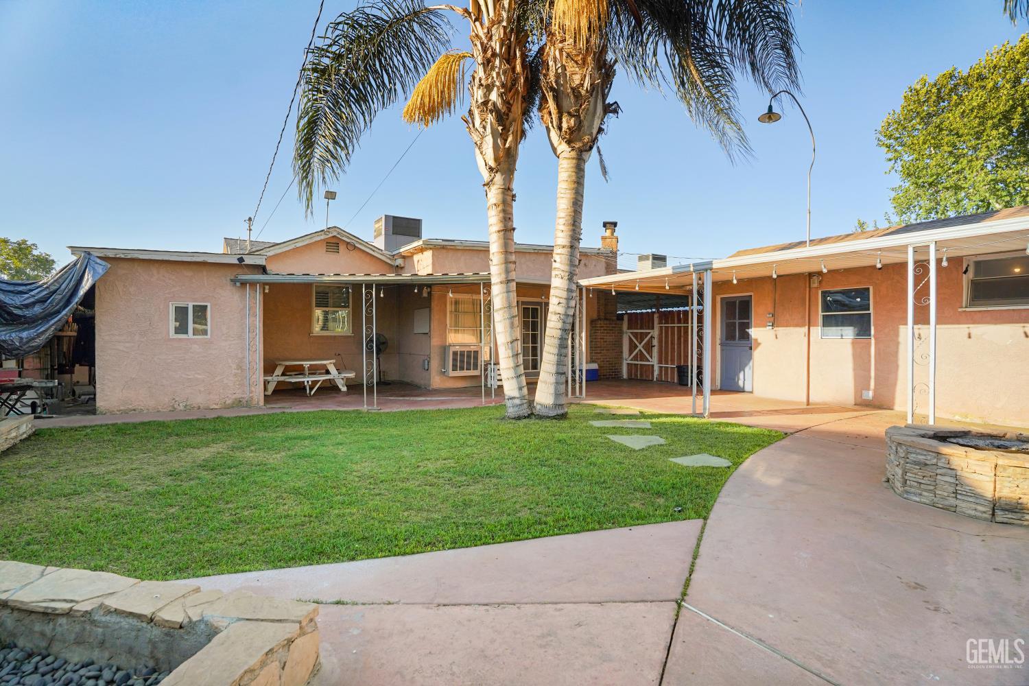 main property photo 12