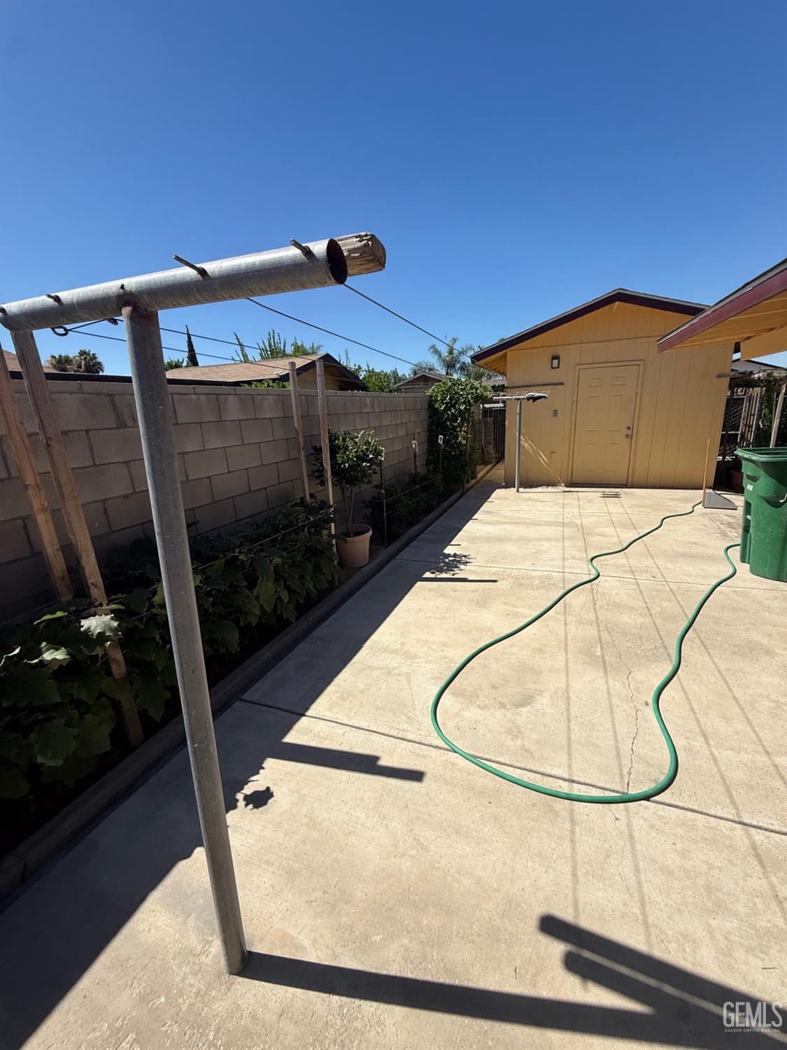 main property photo 35