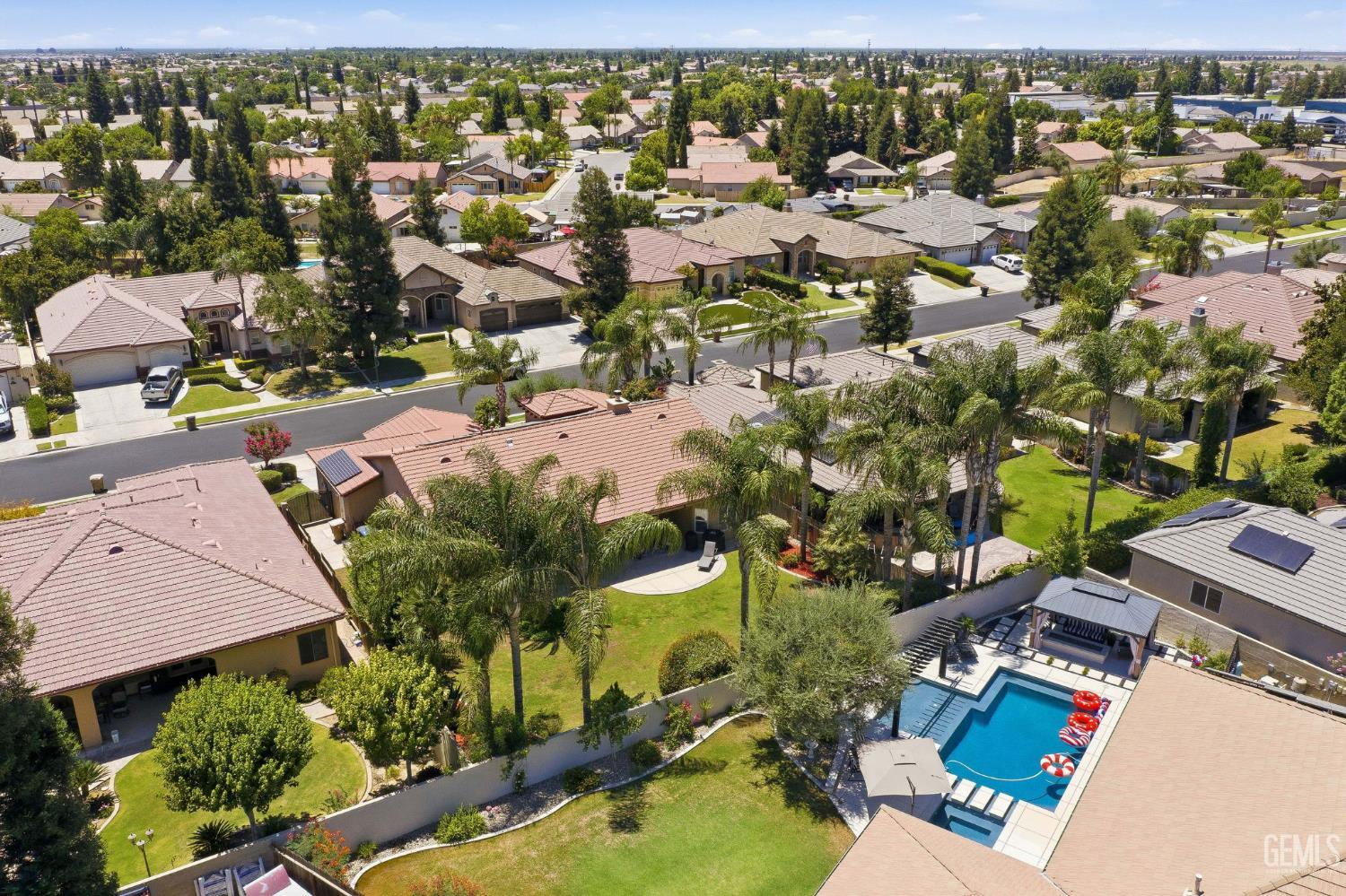 main property photo 60