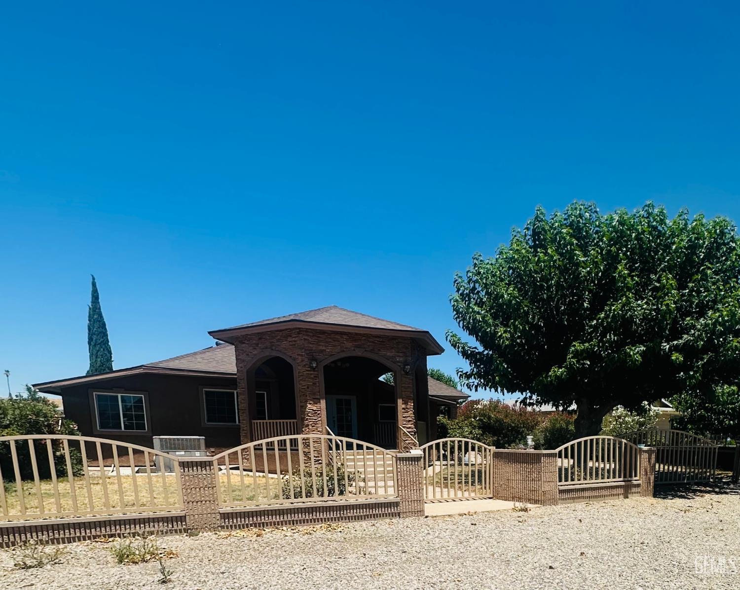 main property photo 0