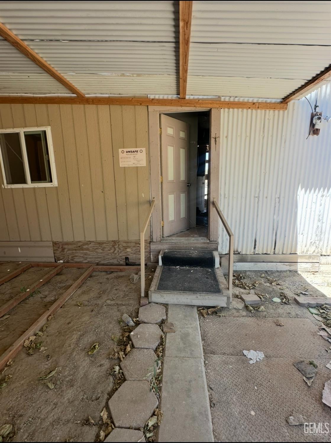 main property photo 27