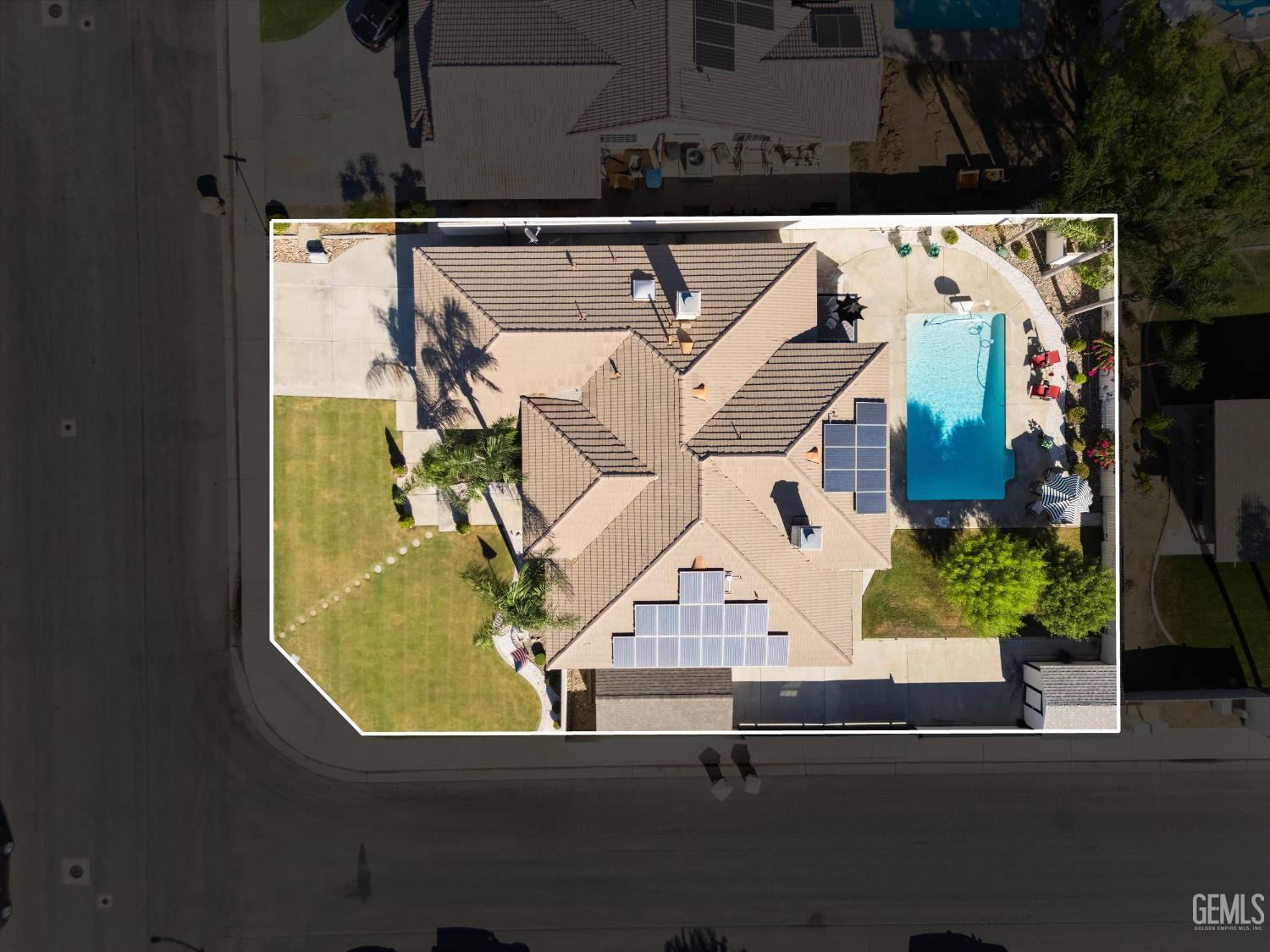 main property photo 49