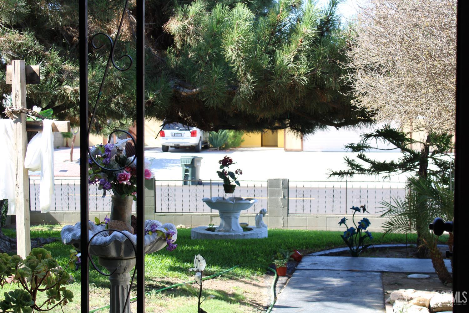 main property photo 10