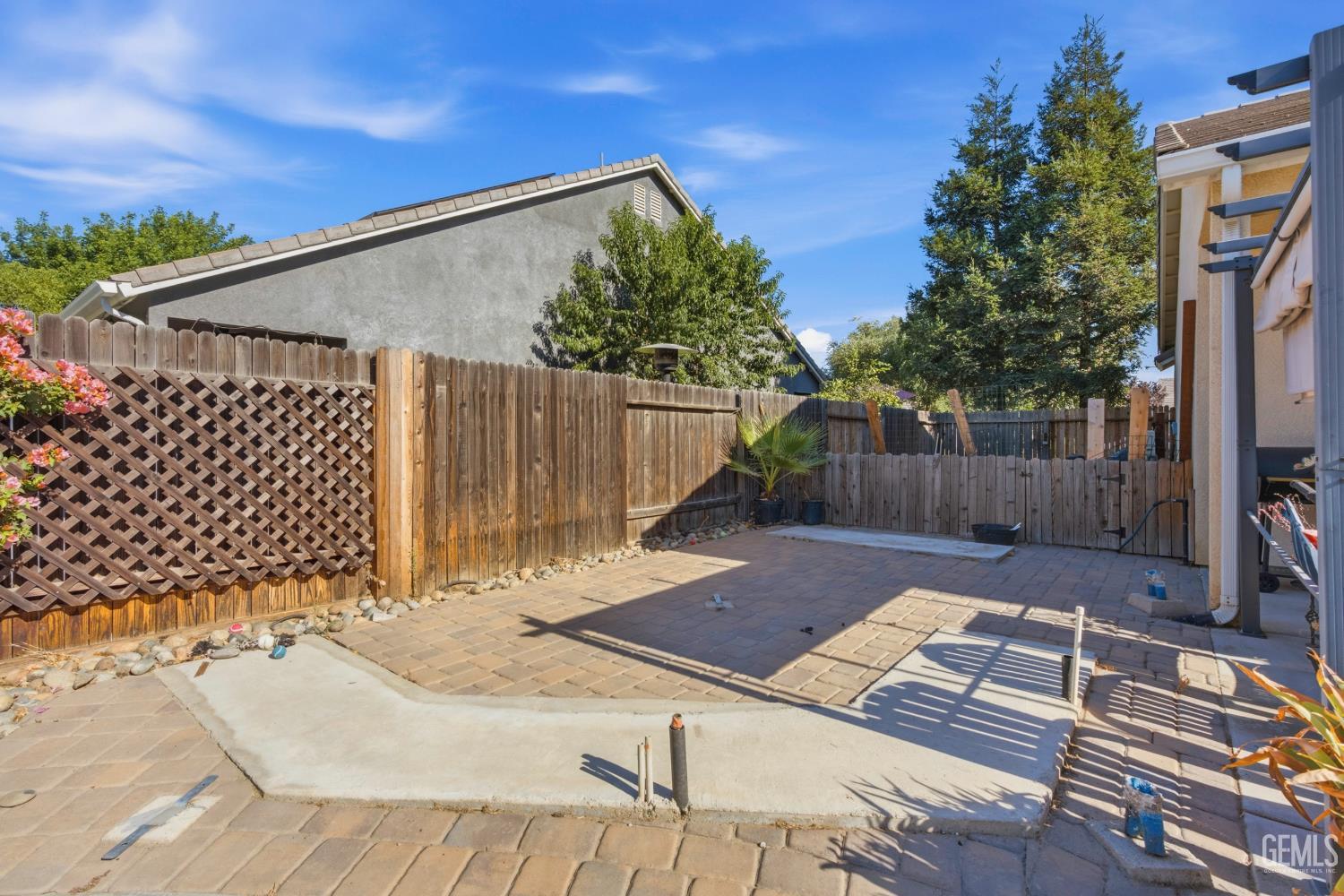 main property photo 47