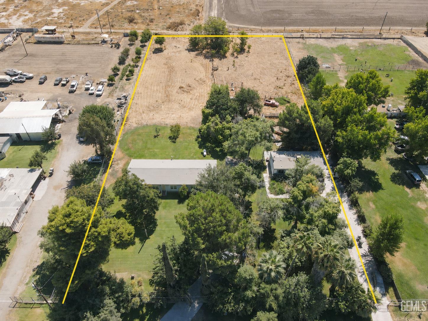 main property photo 2