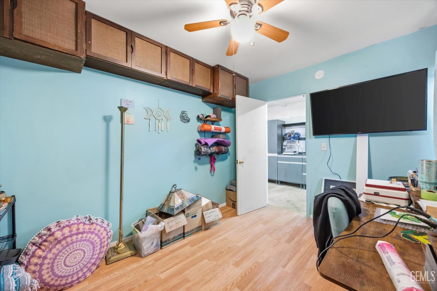 main property photo 41
