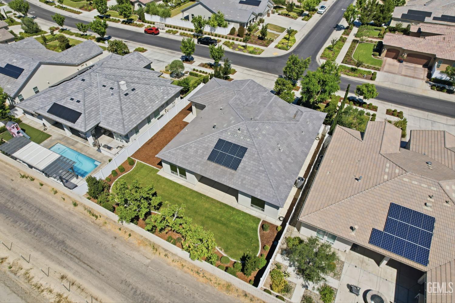 main property photo 44
