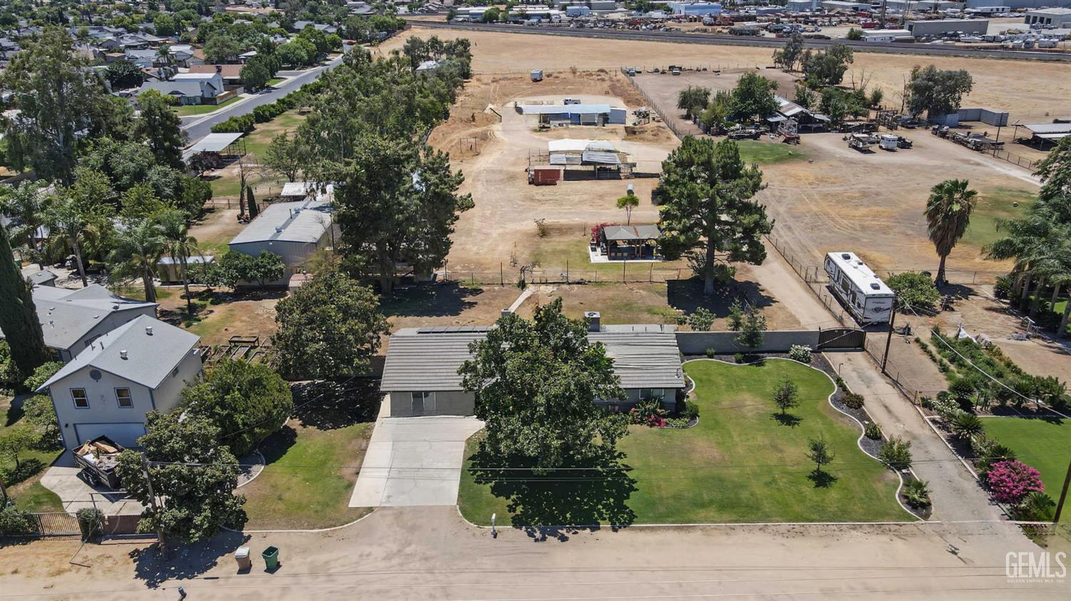 main property photo 42