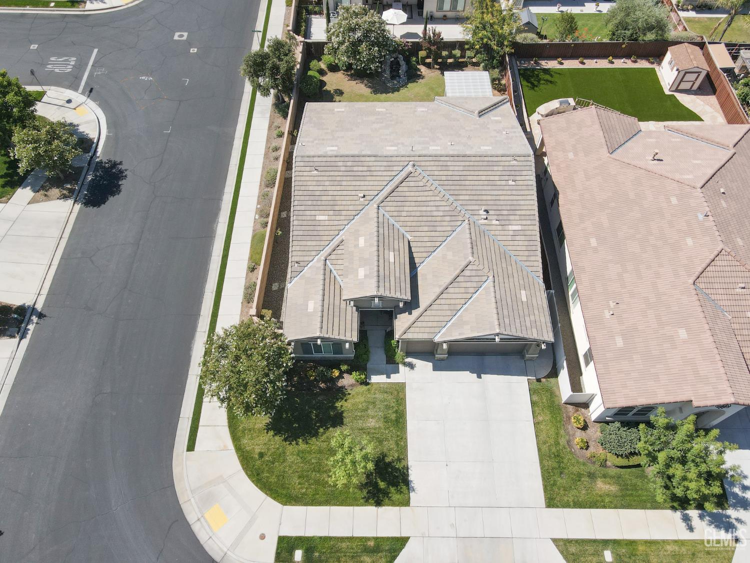 main property photo 42