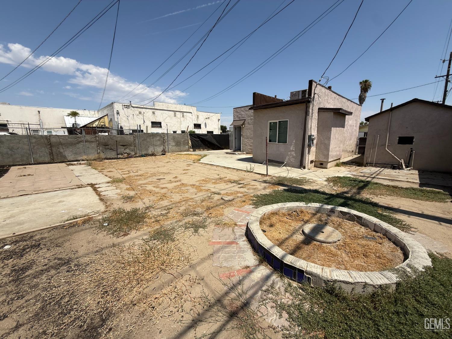 main property photo 12