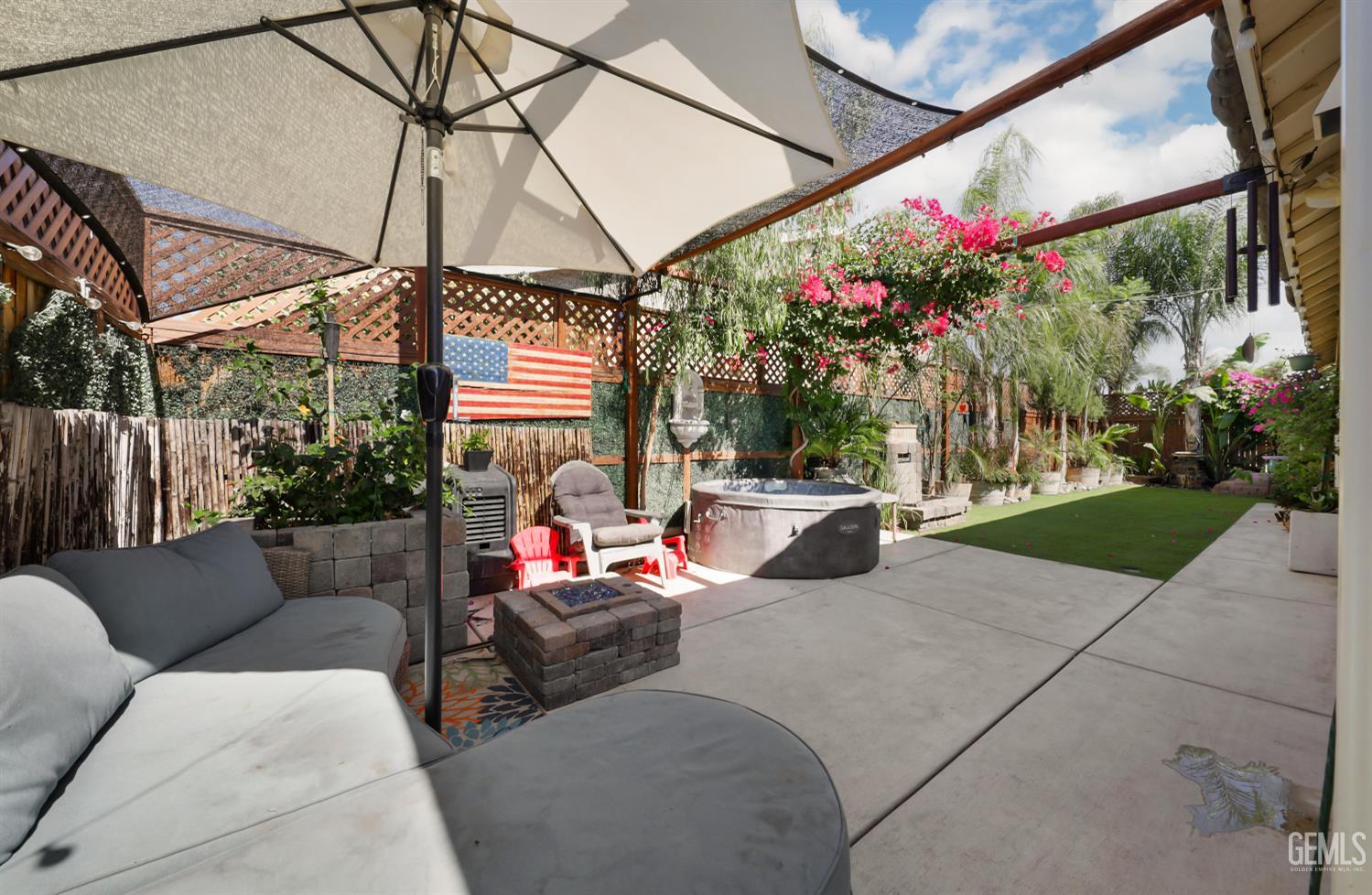 main property photo 25