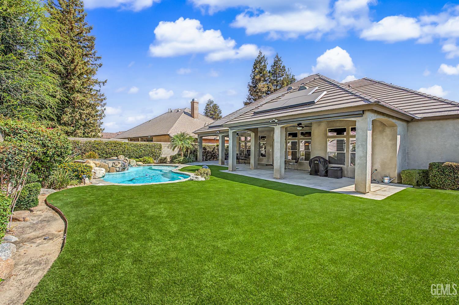 main property photo 38