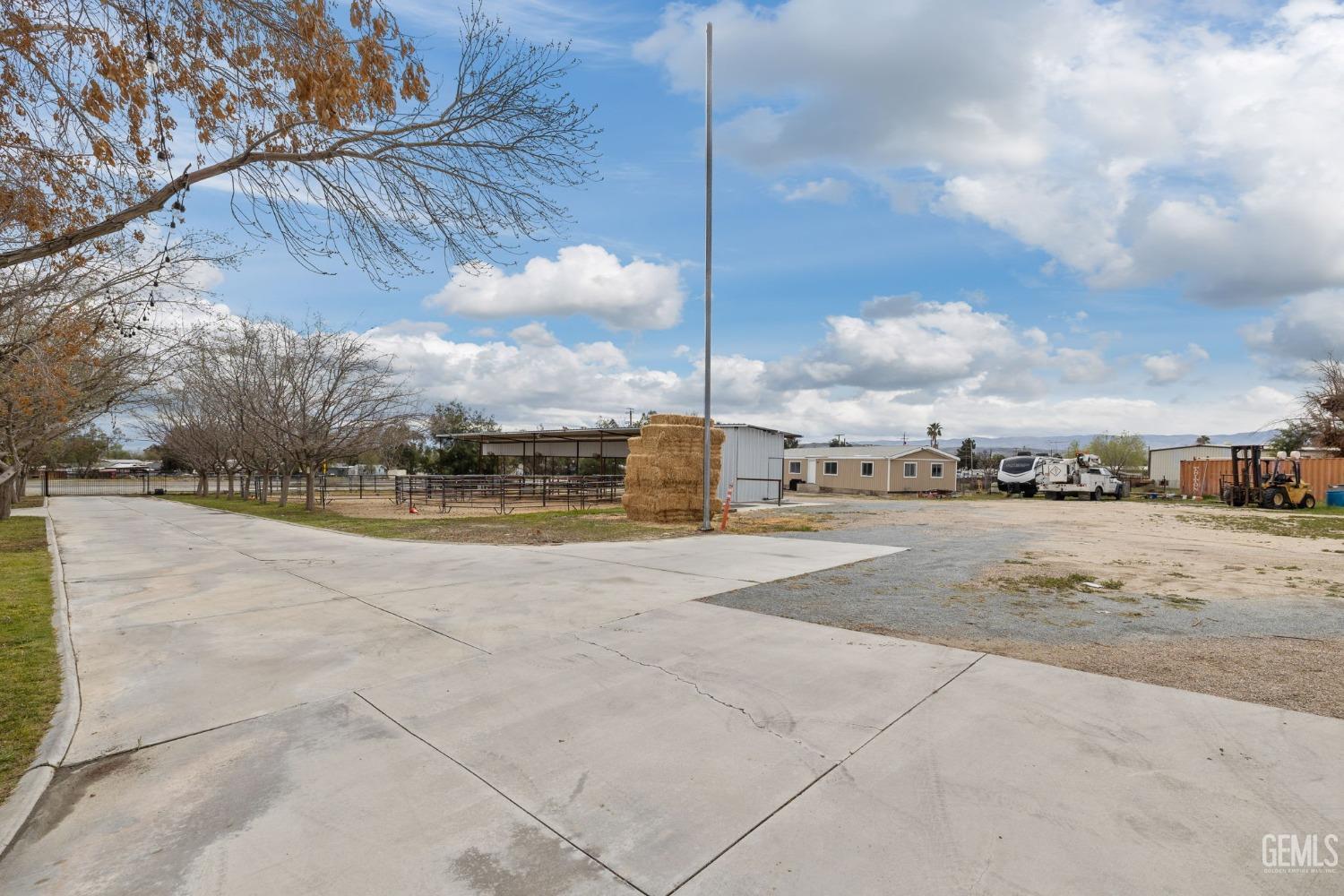 main property photo 46