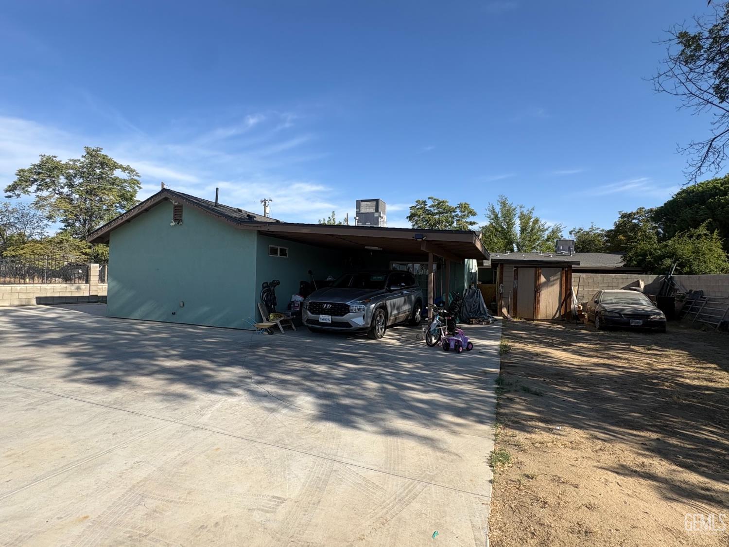main property photo 22
